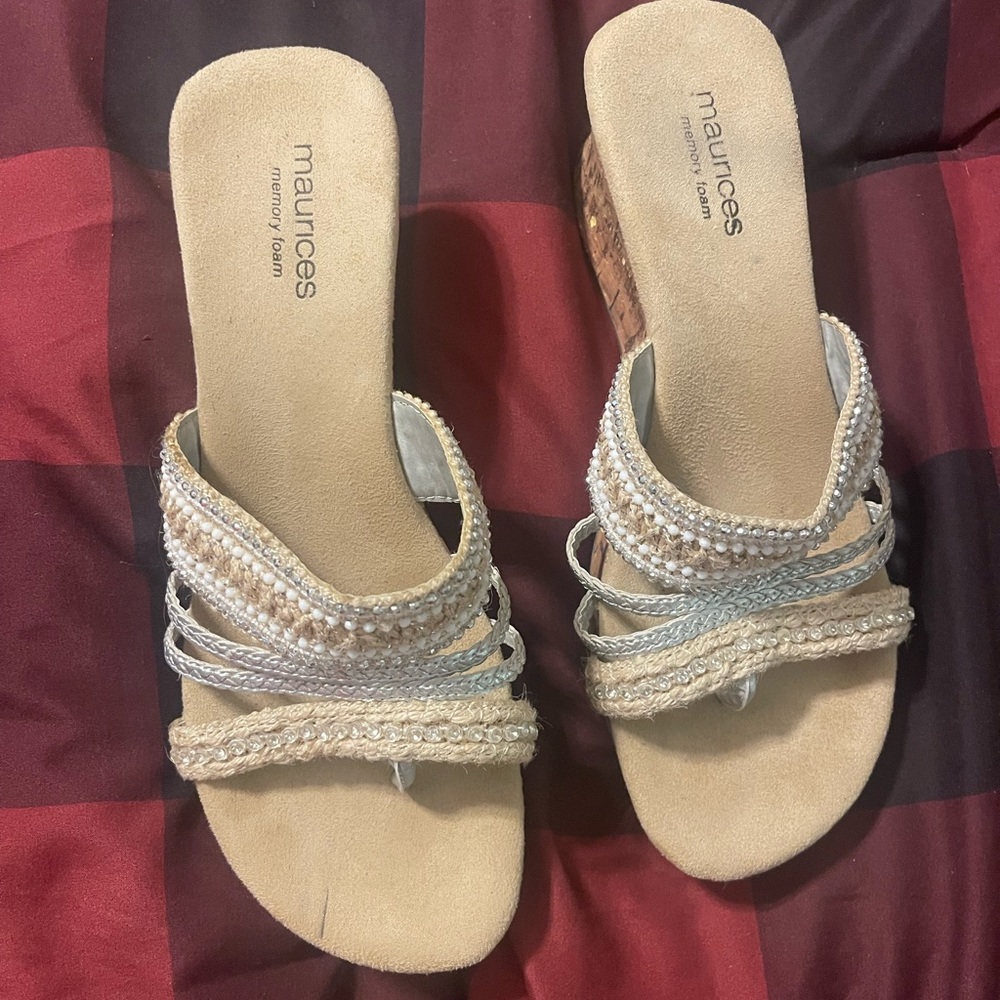 Ladies sandals